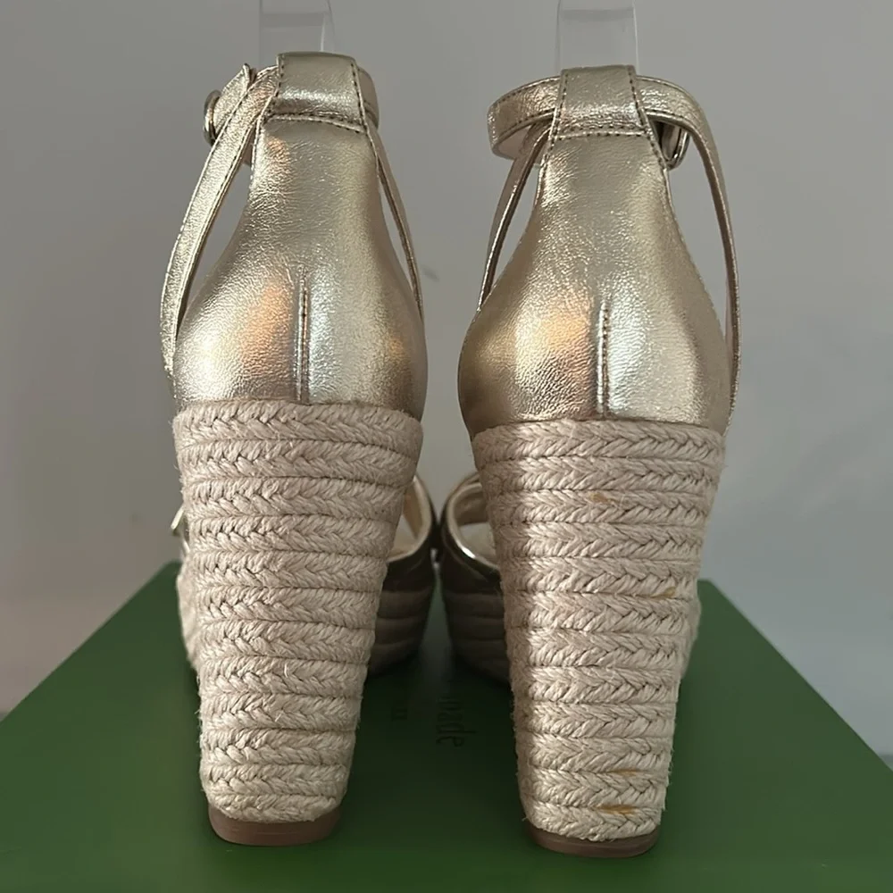 NIB Kate Spade Tianna Espadrille Wedge Gold Metallic Sandals, Size 11